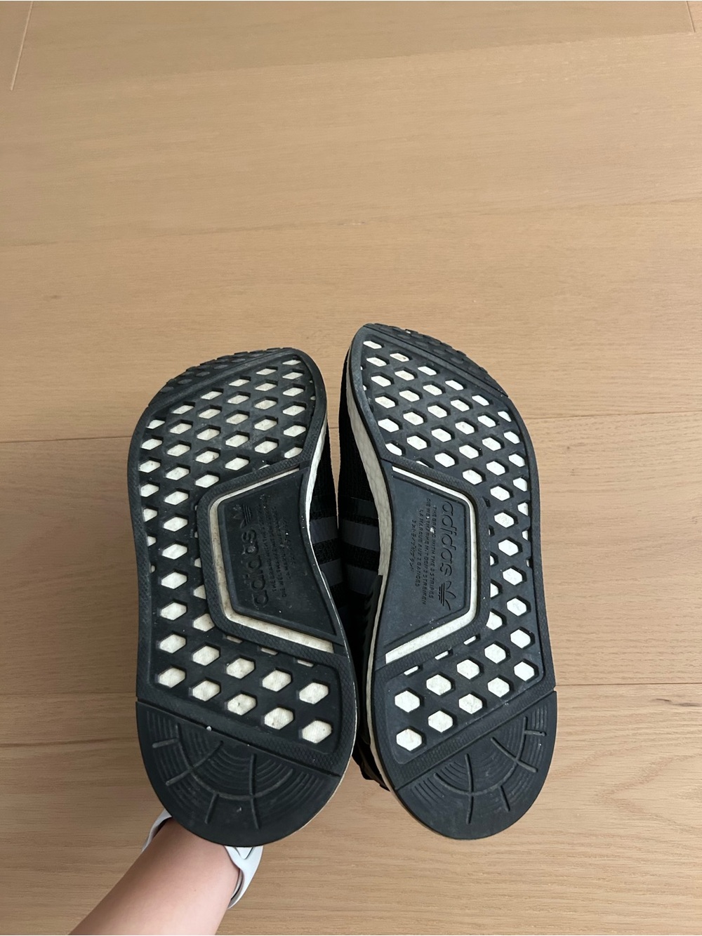 Adidas NMD R1 - Picture 4 of 6
